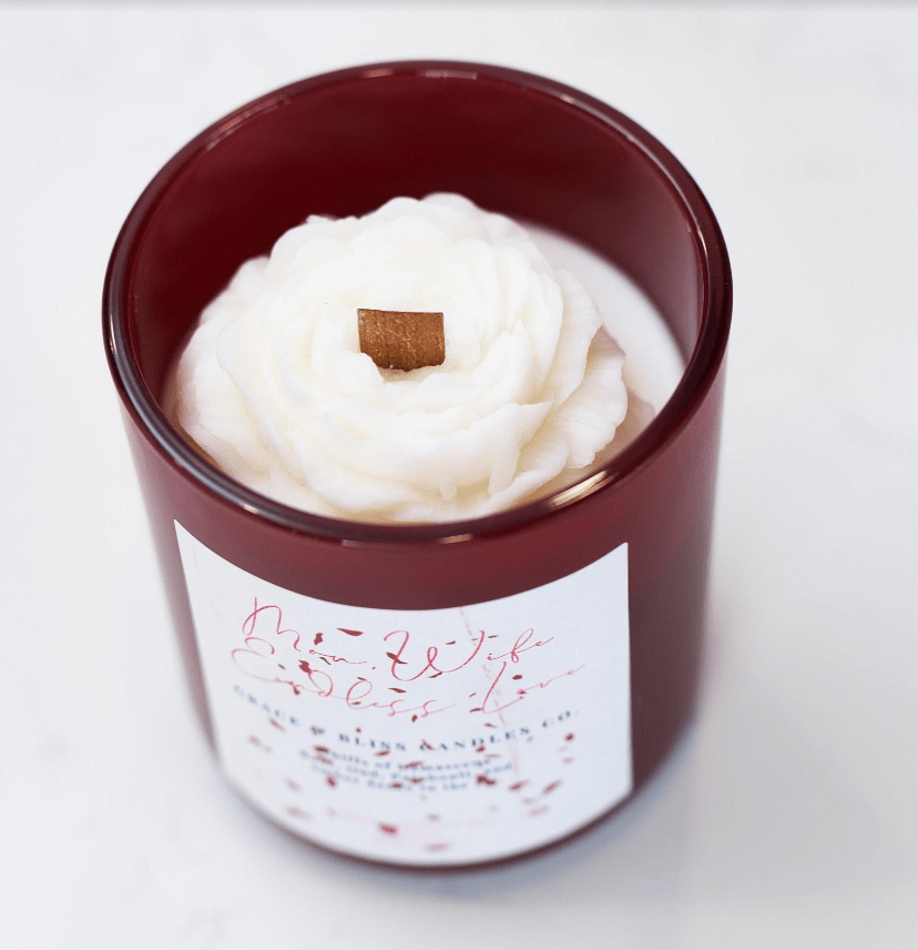 "Mom, Wife: Endless Love" 🤍🩷 - Grace & Bliss Candles Co.,LLC.